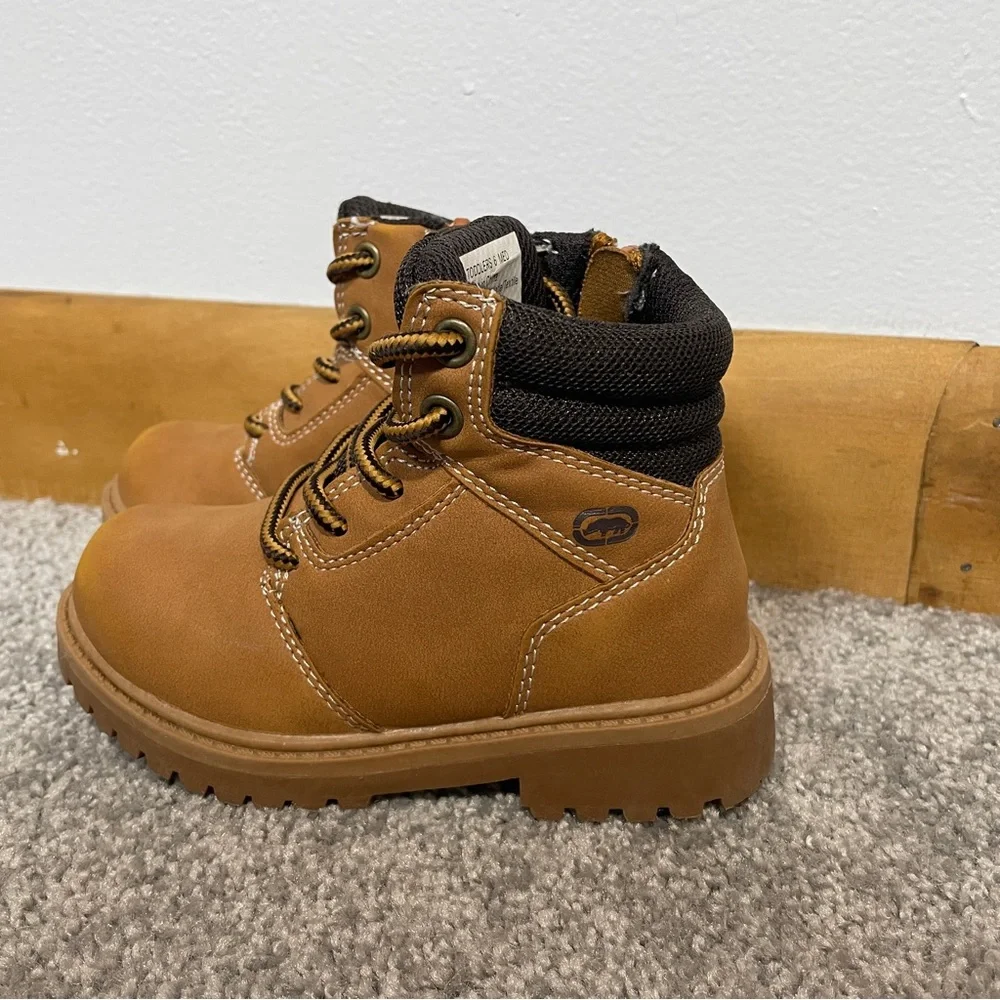 Ecko‎ Unltd Toddler Boys Lace Up Leather Boots with side zip Size 6 Medium
